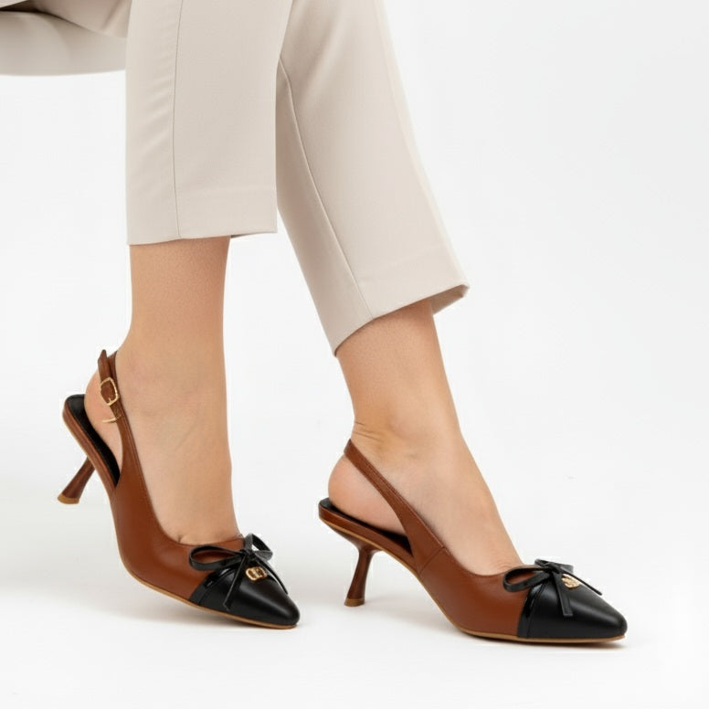 NS2829M32 court shoes