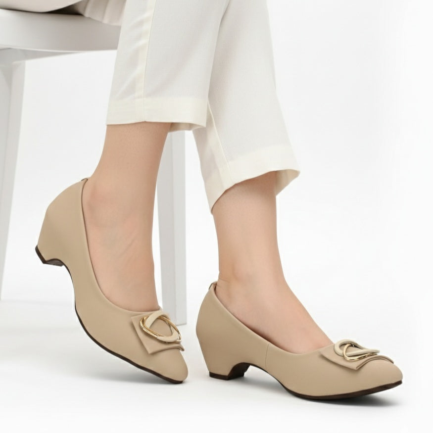 M011284 kitten heel