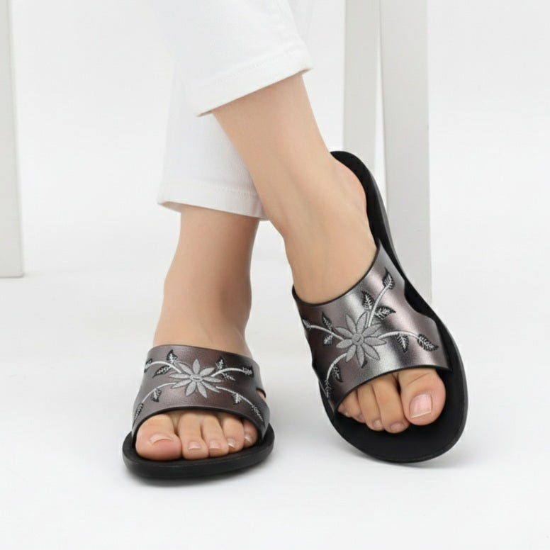M01109 slipper