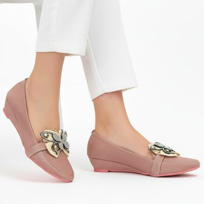 M011403 kitten wedge