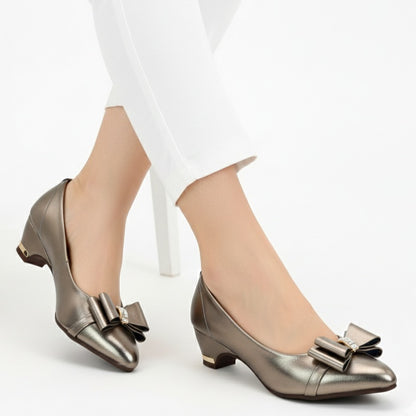 M011281 kitten heel